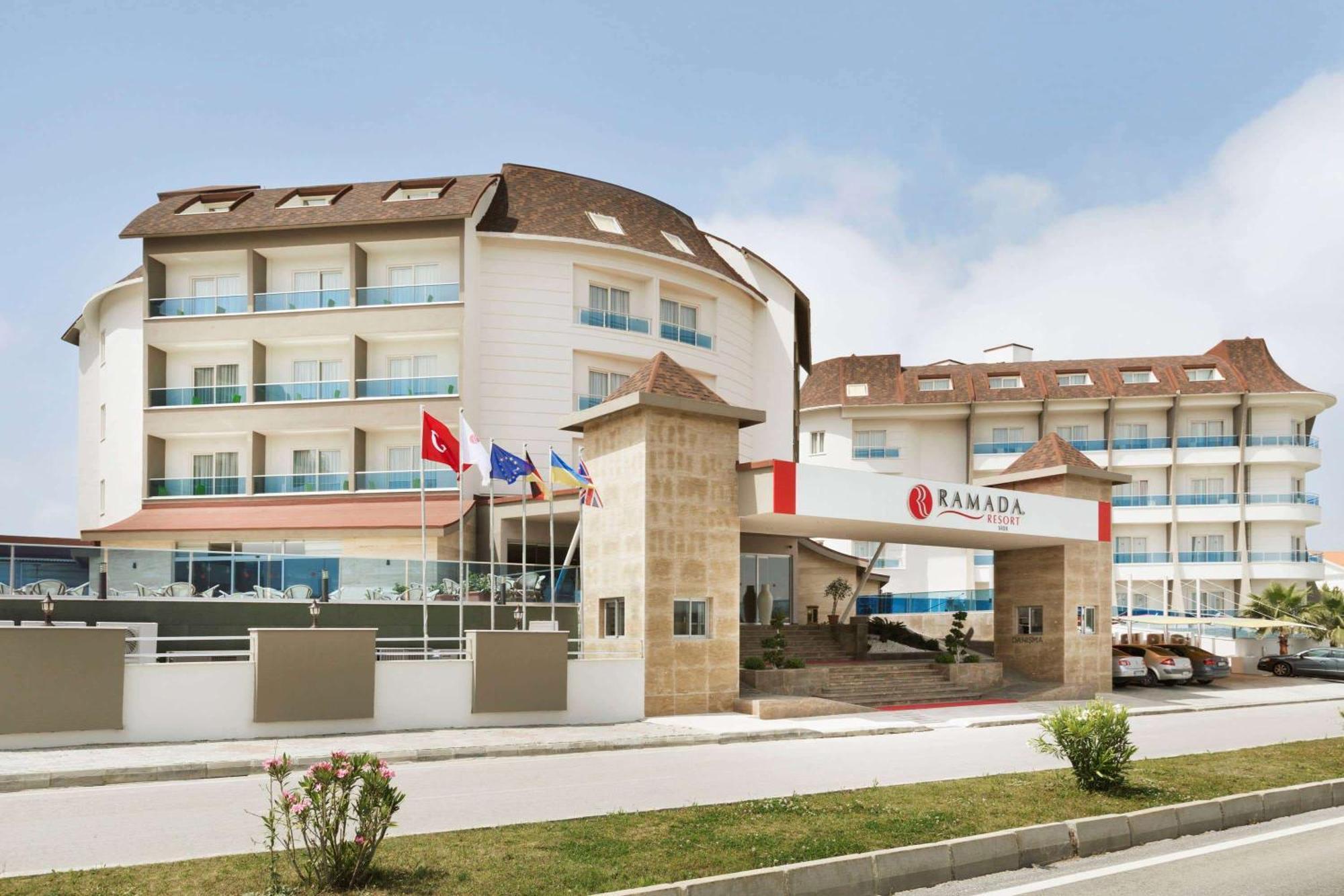 Ramada Resort Side Bagian luar foto